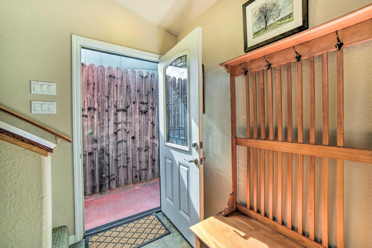 Hilltop Loft Ukiah Vacation Rental! 외부 사진