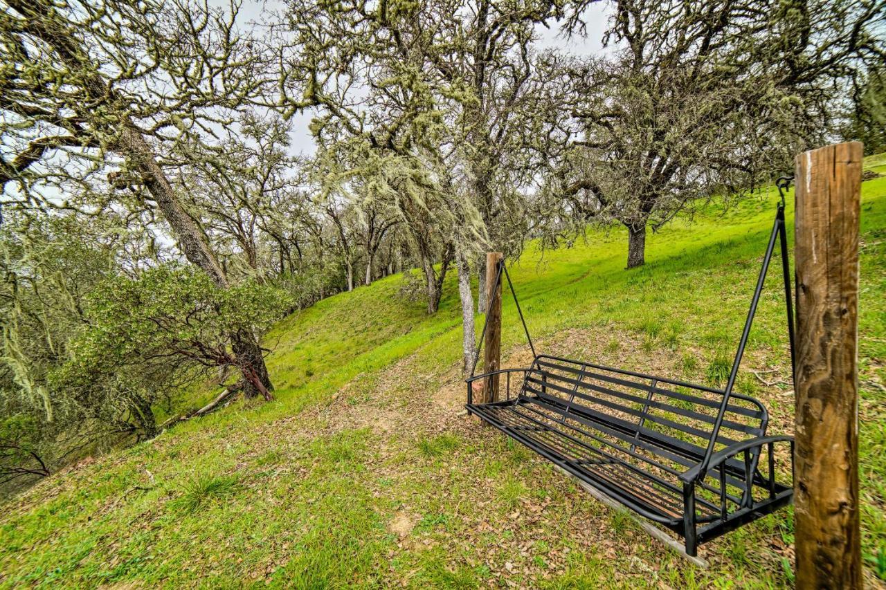 Hilltop Loft Ukiah Vacation Rental! 외부 사진