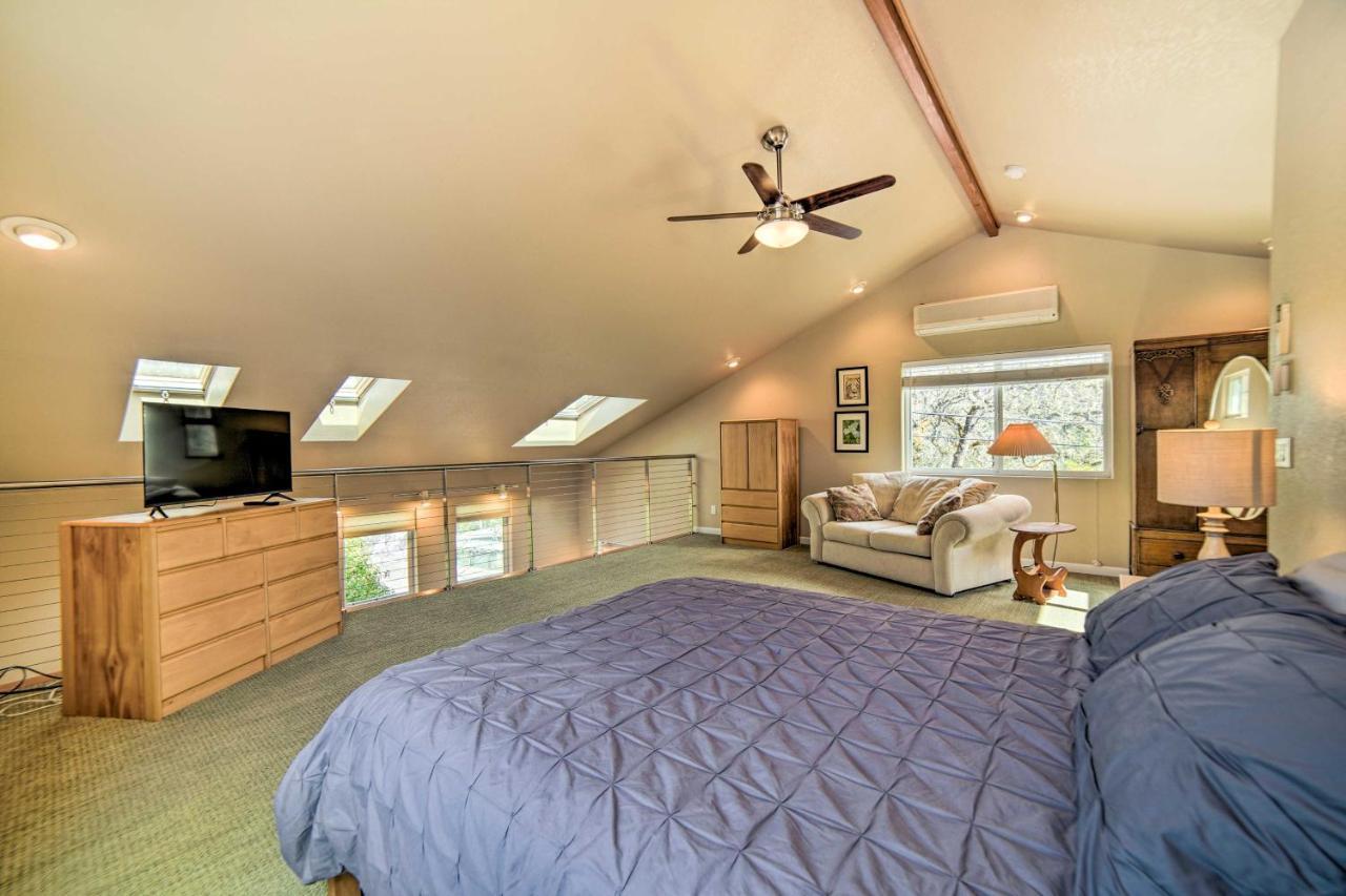 Hilltop Loft Ukiah Vacation Rental! 외부 사진